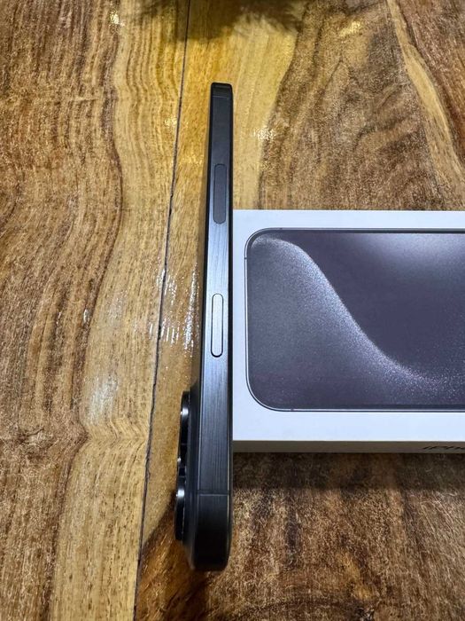 iPhone 15 Pro Max 512 GB Black Titanium