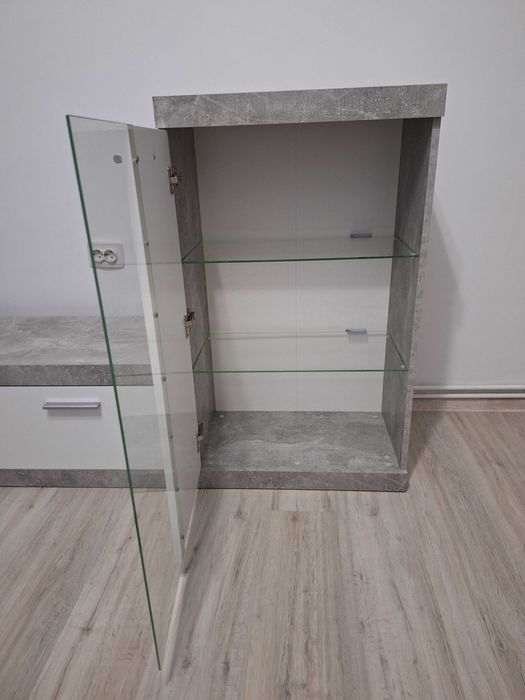 Mobilă de sufragerie+ comodă+  set de măsuțe de cafea