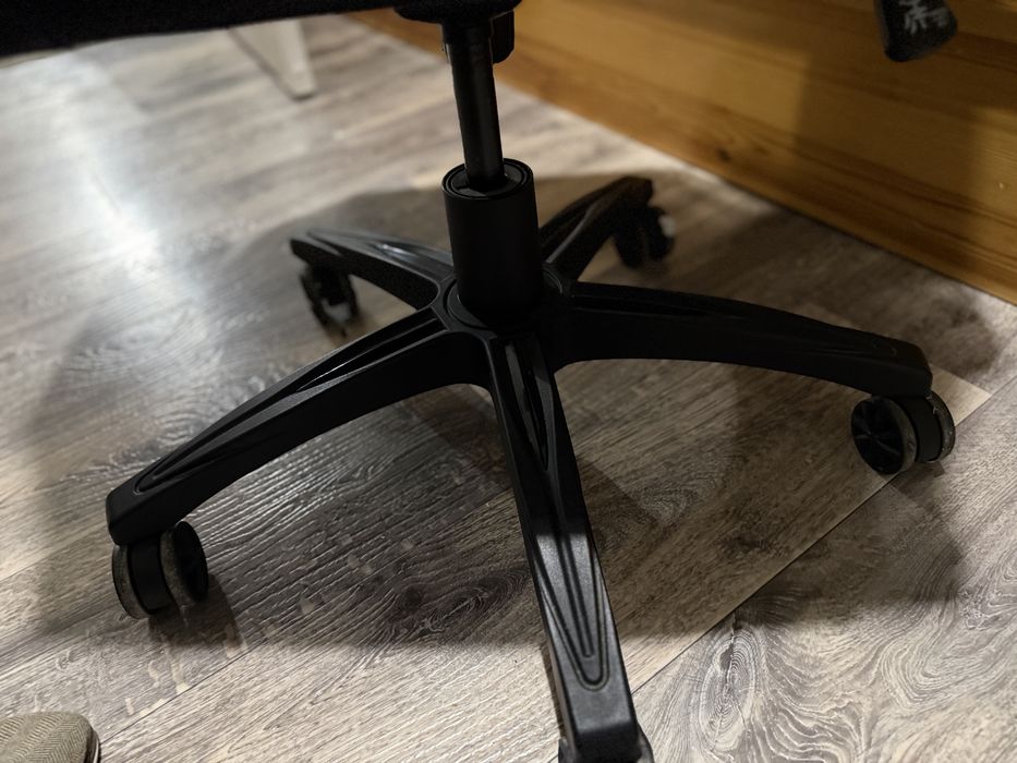 Игровое компьютерное кресло Corsair