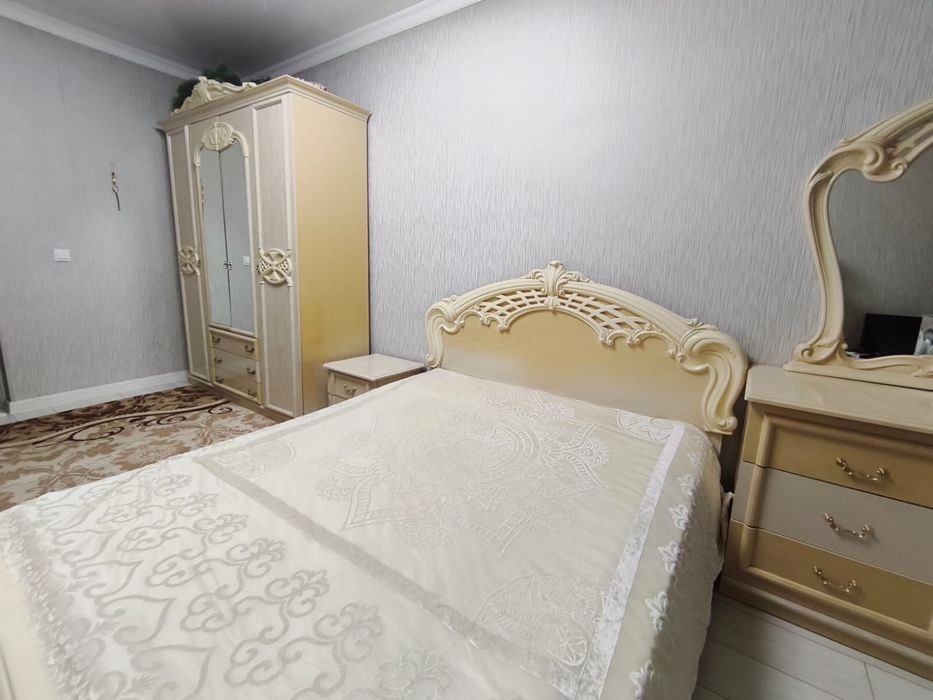 Спальный гарнитур в классическом стиле