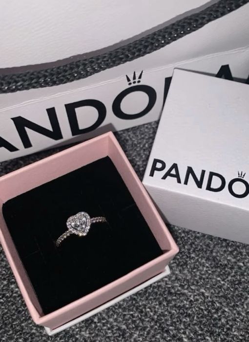 Серебряное кольцо Pandora 925 проба