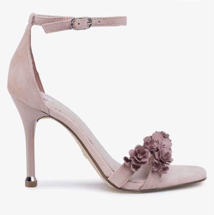 Сандали на интересен ток Tamaris