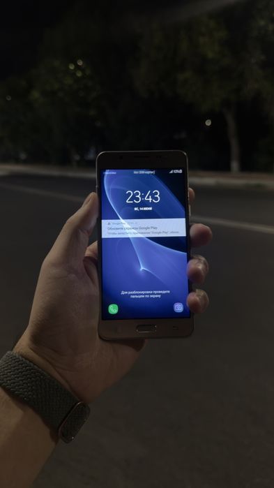 Samsung j5 sotiladi