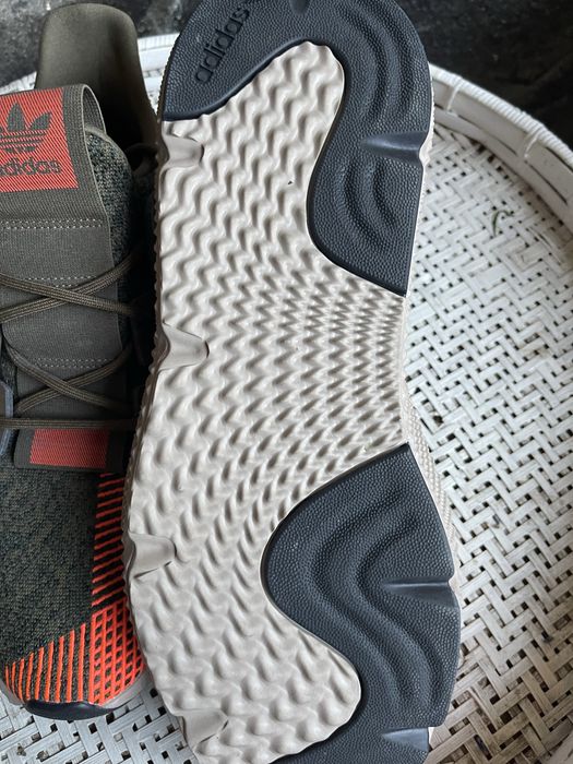 Vind adidas prophere