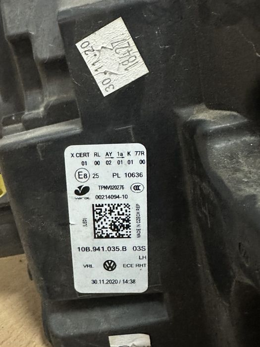 Ляв фар Volkswagen ID3 LED IQ Light