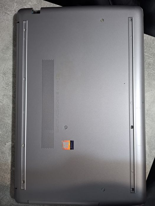 Laptop HP 250 G7 i7 gen 8