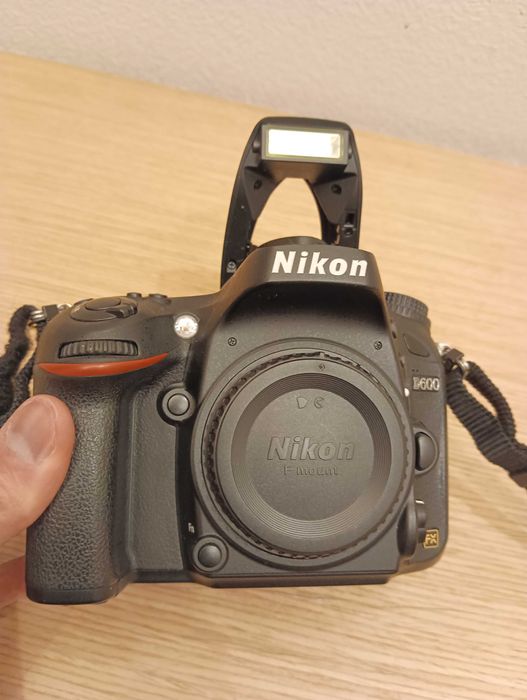 Фотоаппарат Nikon D600