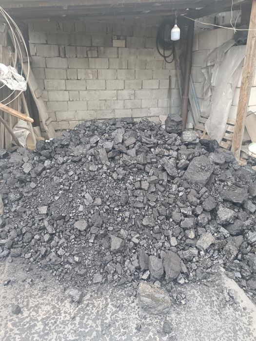 Уголь Майкуба в мешках