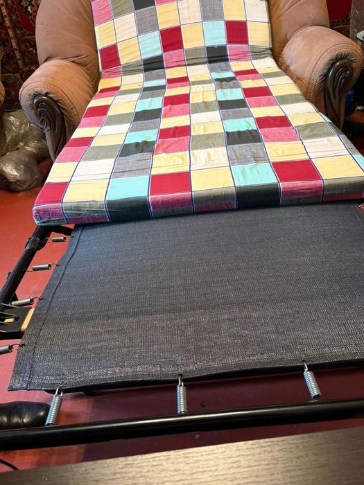 Продам комплект мягкой мебели