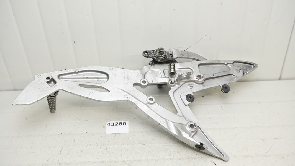 Suport Scarita Fata Dreapta Cu Pedala Frana Kawasaki ER6N ER-6N ER 6N