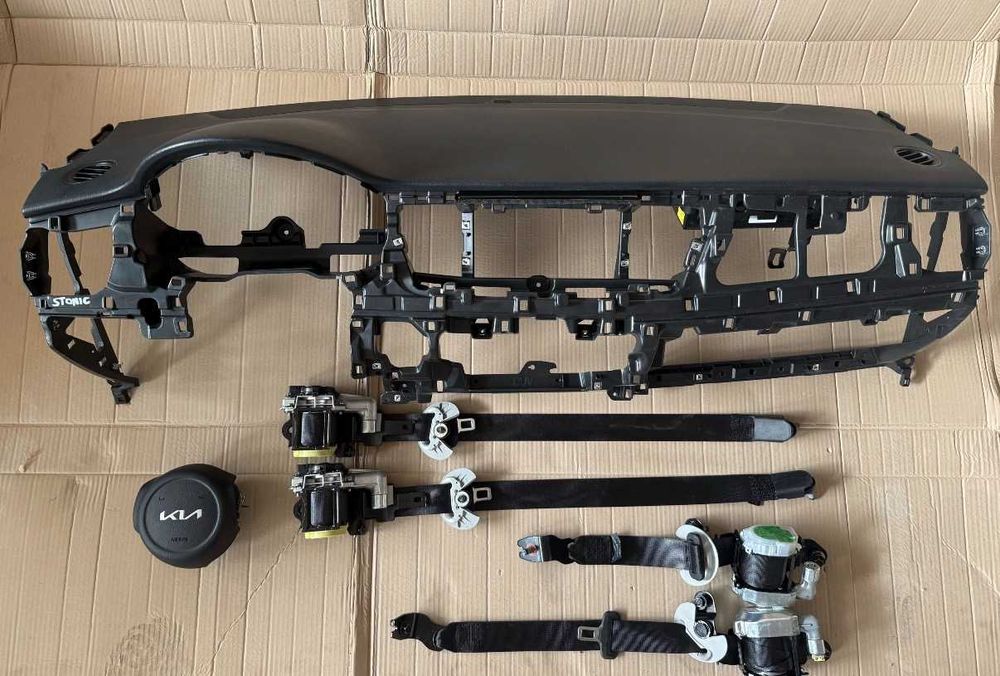 Арматурно табло аирбег колани airbag Kia Stonic Lift 24- Original