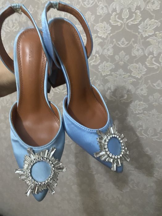 Новый туфли вооьще не одевала размер мне не подошел