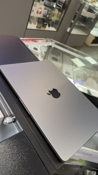 MacBook Air 13 M2 8/256GB Gray