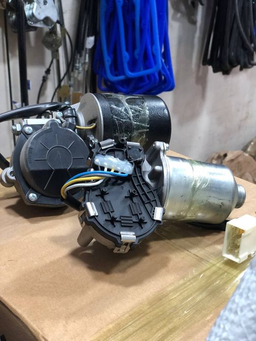 Дворник моторчик , дворник шотка , dvornik