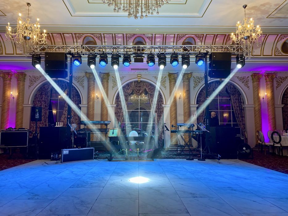 Schela Lumini | Fum Greu | Scena | Lumini Ambientale | Arhitecturale