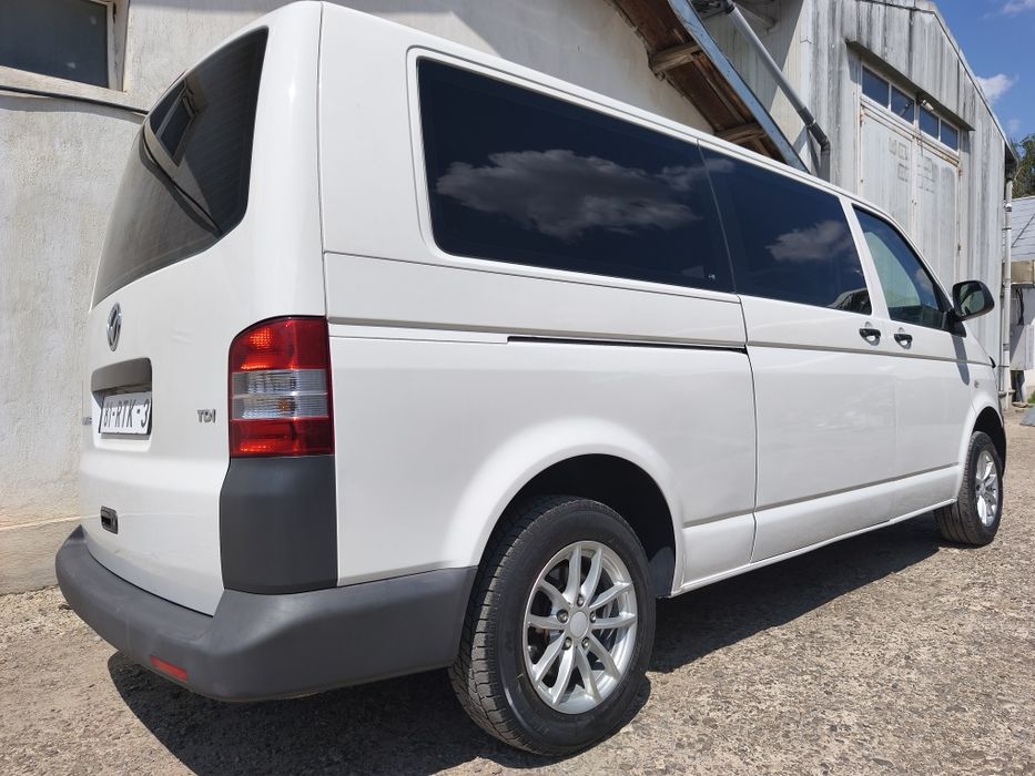 Autoturism Volkswagen Transporter T5 facelift, 9 locuri, M1, 2.0 TDI, euro 5, 194964 km reali, aer condiționat, import Olanda
