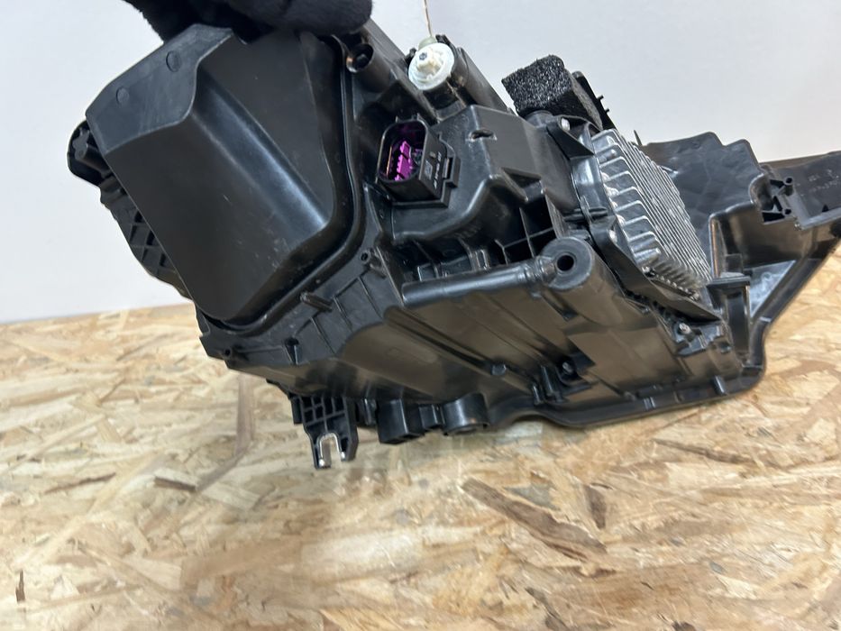 Far Audi A6 4k C8 full led 2018-2022 stanga