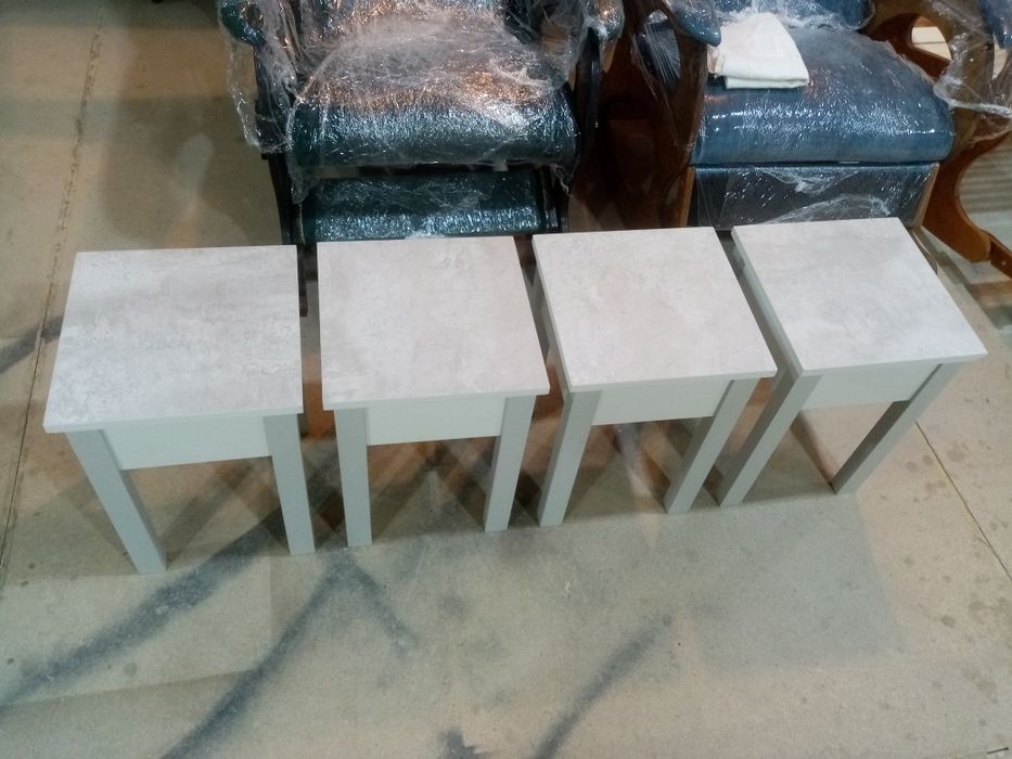 Продам новые кухонные табуретки!