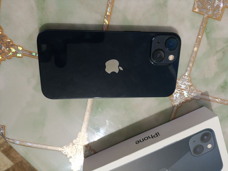 Продам айфон 13/256 акб 100%