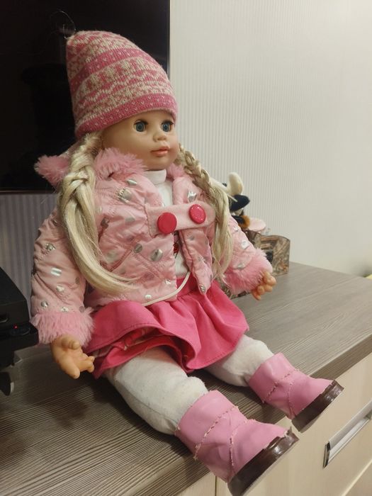 Интерактивная кукла