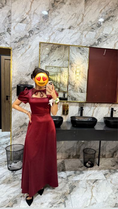 Продам платья по 12.000