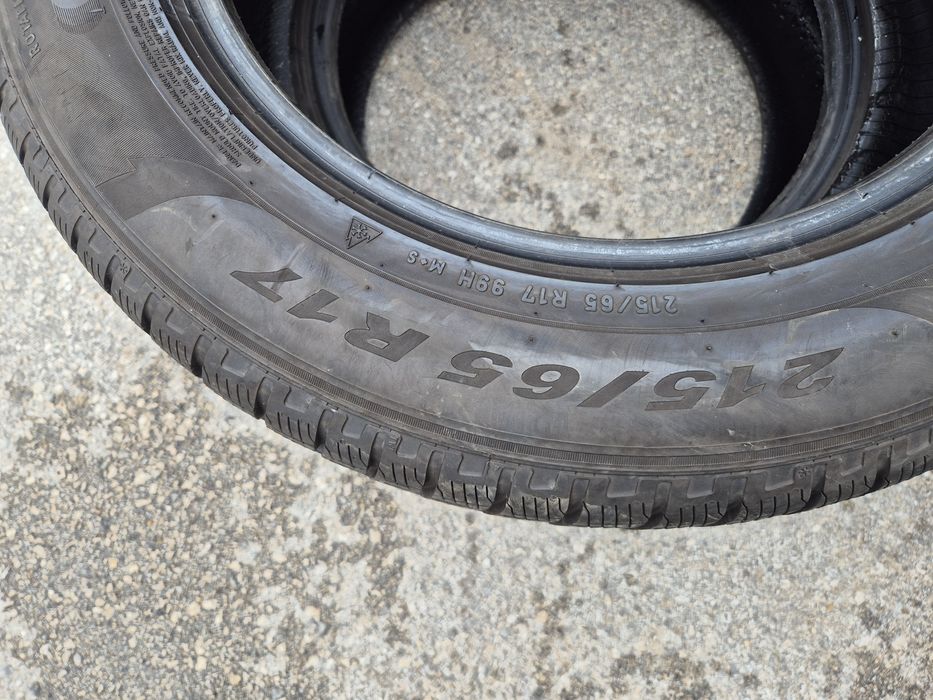 2бр. 215/65/17 Pirelli Scorpion Winter зимни гуми