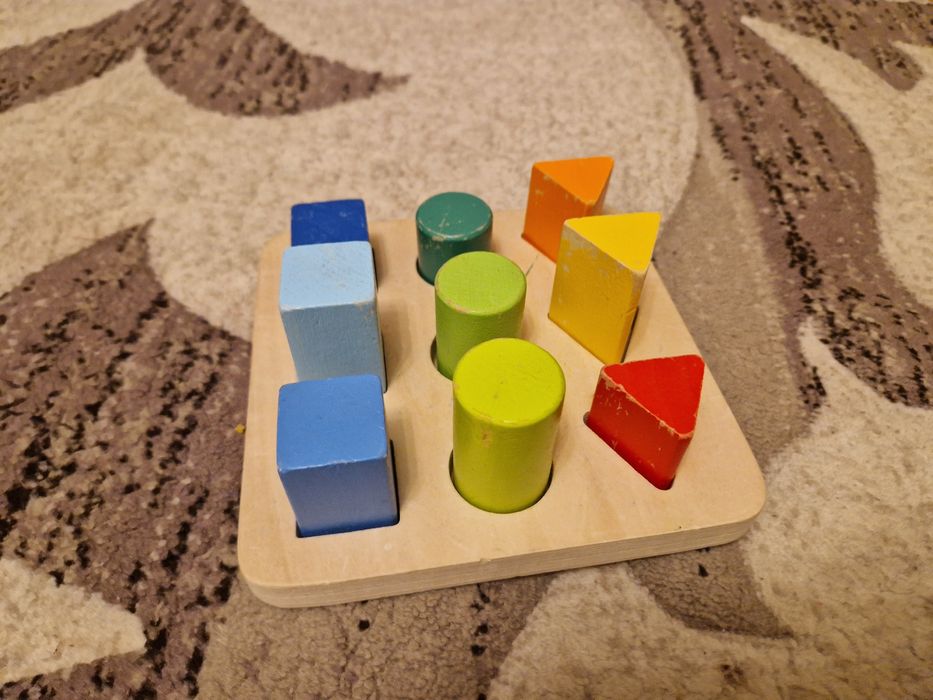 Lot jucarii copii mici de lemn + unul de plastic Montessori