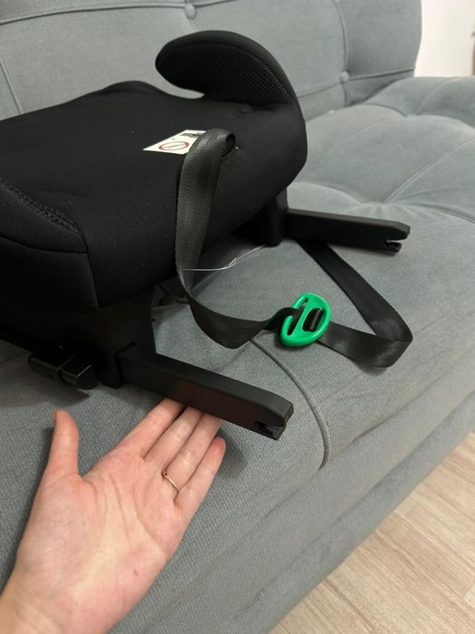 Автобустер с изофикс