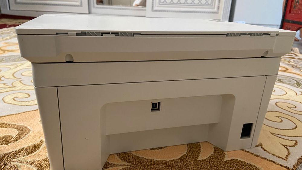 Принтер  hp черно белый 3 в 1