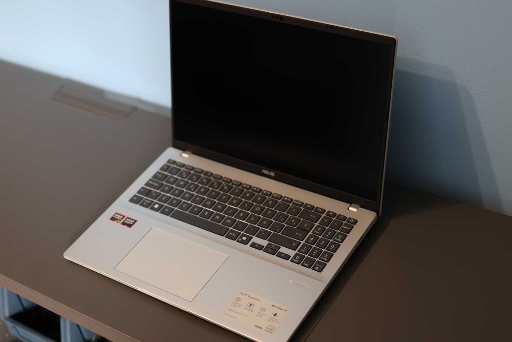 Laptop Asus Vivobook M1607k