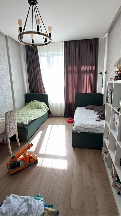 Продам 2 кровати с матрасом