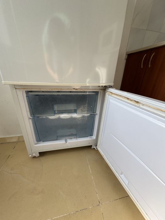 Холодильник Бирюса