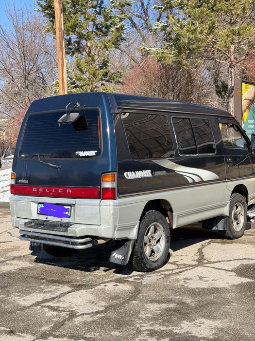 Продам митсубиси делика