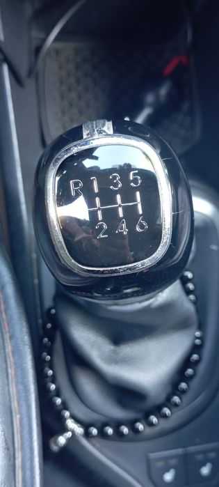 Продам Kia Rio 2014 год