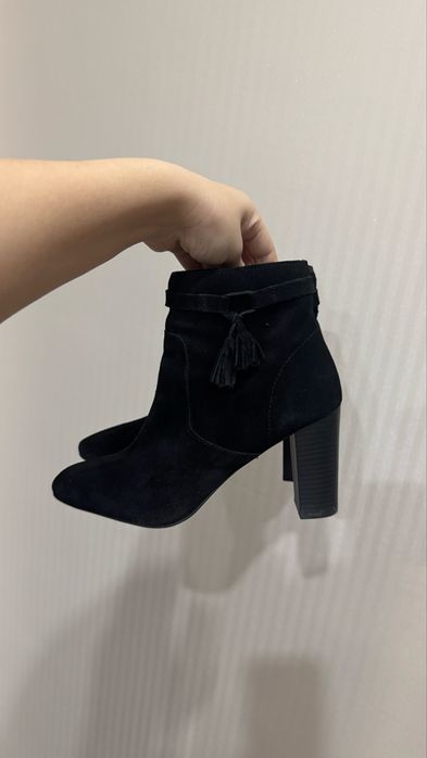 Ботильоны из замши