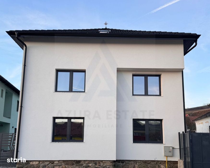 Casa moderna constructie noua 195 mp utili 100 mp curte in Sura Mare