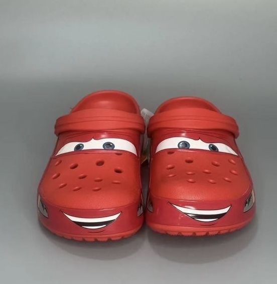 Crocs молния маквин