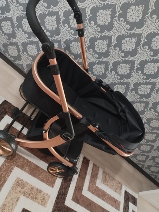 Продам детскую коляску