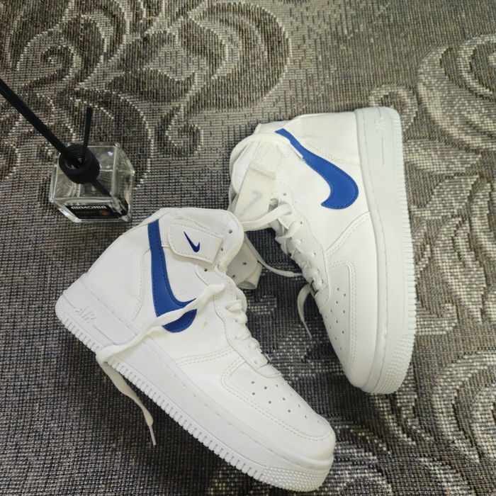 Vând en gross ghete de dama cat si de baieti