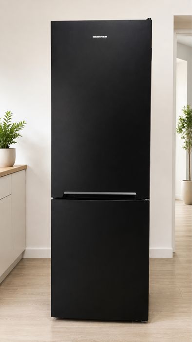 Ocazie 290 lei: Combină frigorifică Heinner HC-V268BKF+ 268 L, Less Frost, Negru, functioneaza perfect, ramas fara freon
