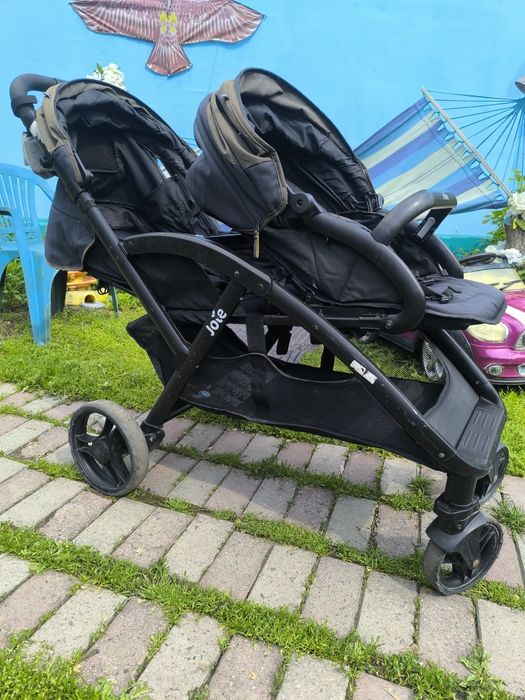 Коляска Joie  для двойни , либо  погодок