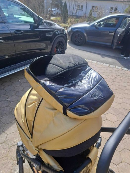 Vand carucior copii firma MAKAN in stare foarte buna