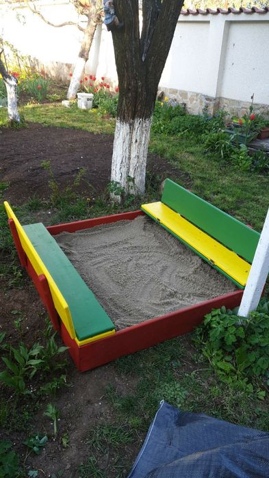 Детски пясъчник..