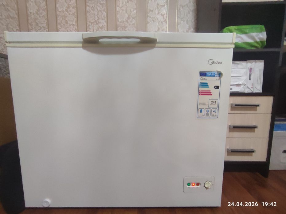 Продам  морозильник