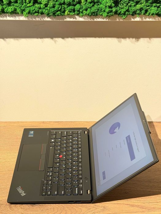 Laptop Business Lenovo ThinkPad X13 Gen5 13.3" Intel Ultra 5 135U 32GB Ram 1TB SSD Win11 Pro 1.1Kg 3 Ani Garantie Factura AlienStore