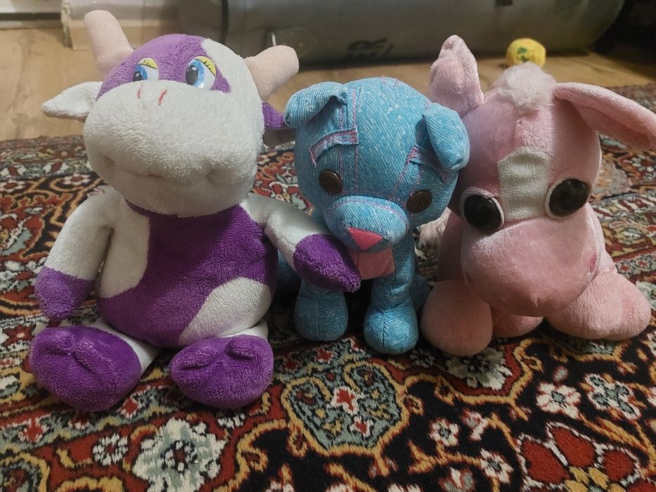 Плюшени играчки различни видове