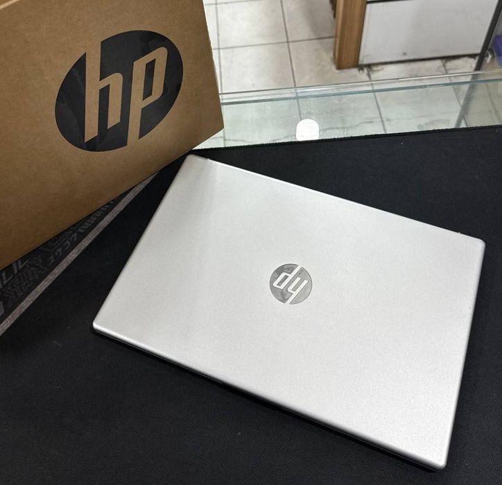 Noutbuk HP 15 fs. .