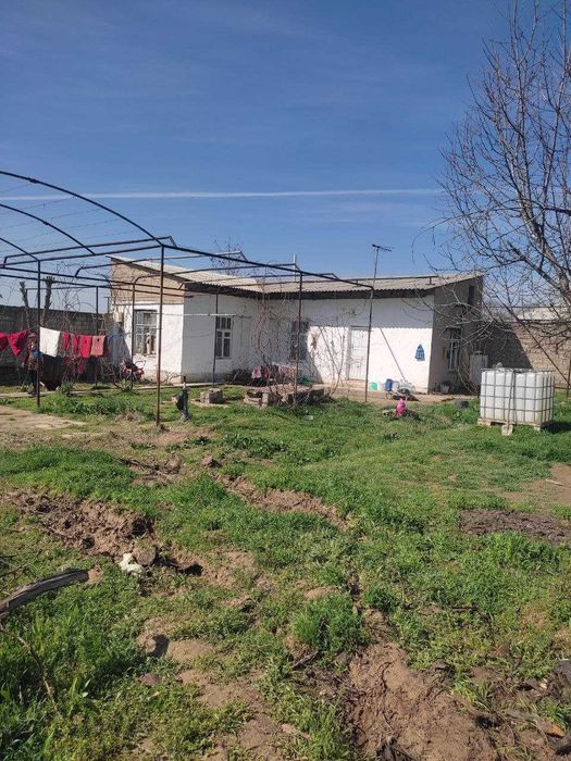 Хусусийлаштирилган уй жой сотилади. Жами 41 сотих.