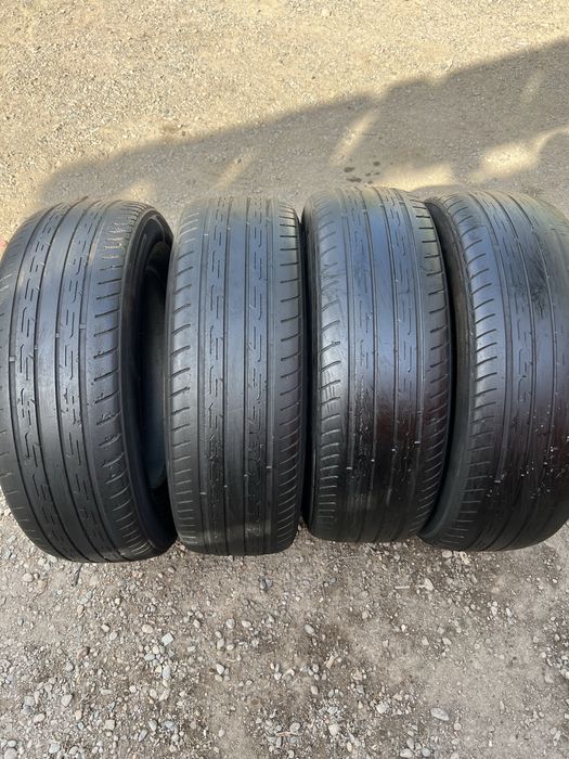 Продам резину комплект 225/65/17