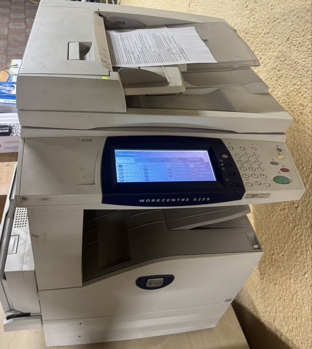 Принтер 5225А в хорошем состоянии.